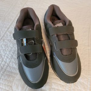 [SOLD] Athletic Works Sneakers 8.5 W Grey (NEW)